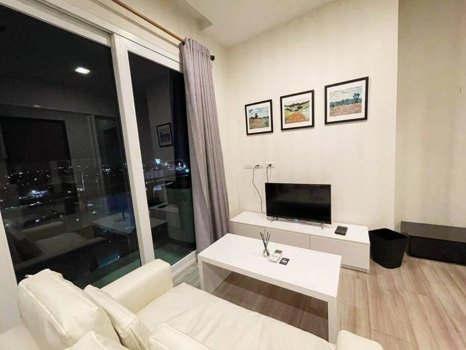 The Prio Near Airport Plaza Apartamento *