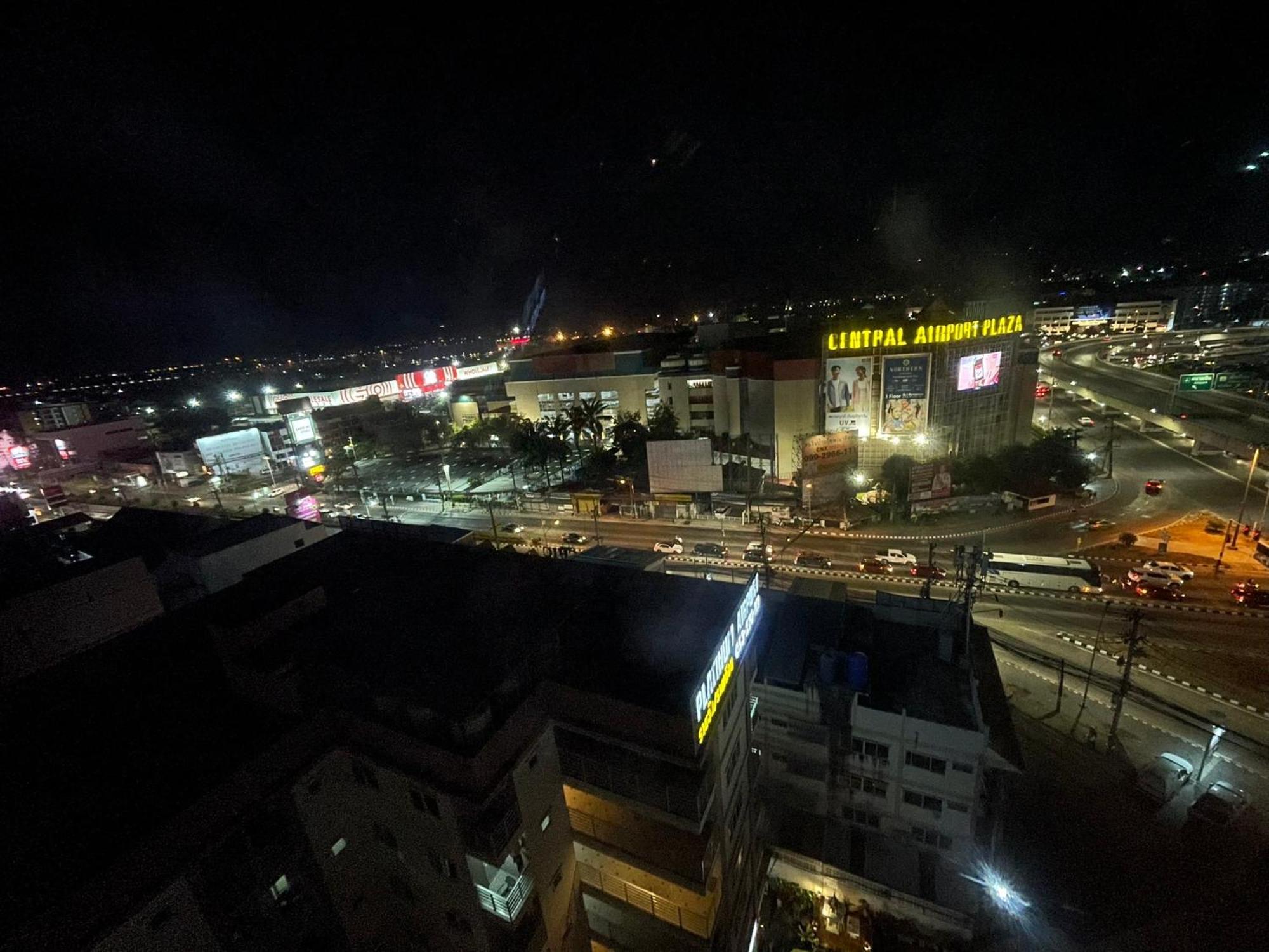 The Prio Near Airport Plaza Apartamento *